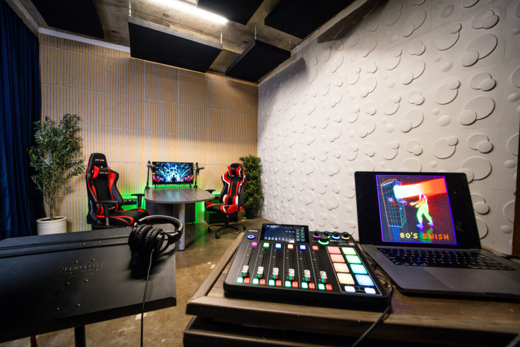 Podcast Studio 109 Houston